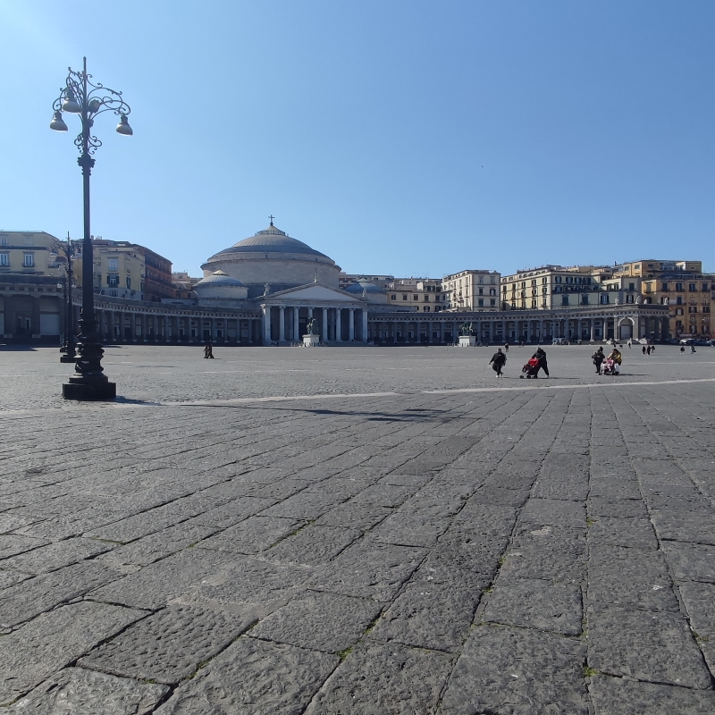 piazza-del-plebiscito-napoli